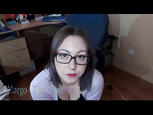 ❤️ Sexy Meedchen mat Brëll suckelt Dildo déif op der Kamera ☑ Sexvideo bei eis ❌